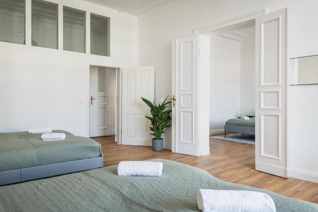 برلين Riesiges Apartment Nahe Kudamm Sehr Schoner Altbau 123M2 Gross 12 Gaste المظهر الخارجي الصورة